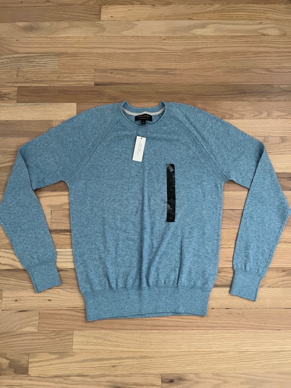 New banana republic sweater